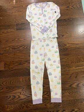Girls' White Birthday Cake Print Pajama Set with Lavender Trim